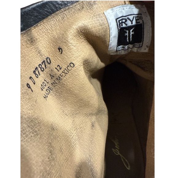 FRYE HARNESS SHORT LEATHER BOOTS - Picture 9 of 9